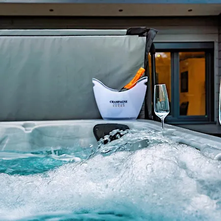 Waldblick Mit Whirlpool Und Sauna * Hellwege